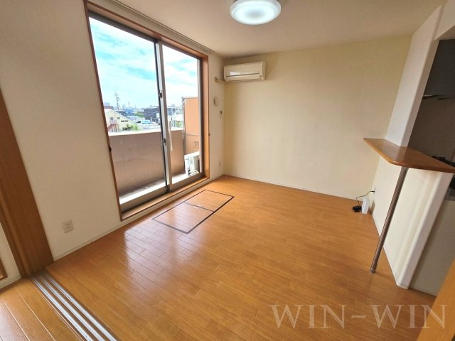 ルネスグランドール Ⅱの居間・リビング