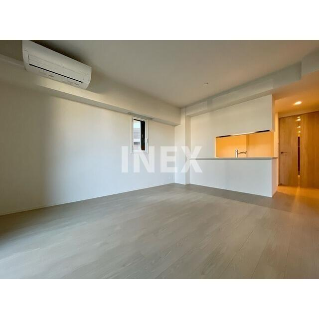 横浜市神奈川区片倉１丁目の賃貸マンションの内装|リビングダイニング　11.0帖