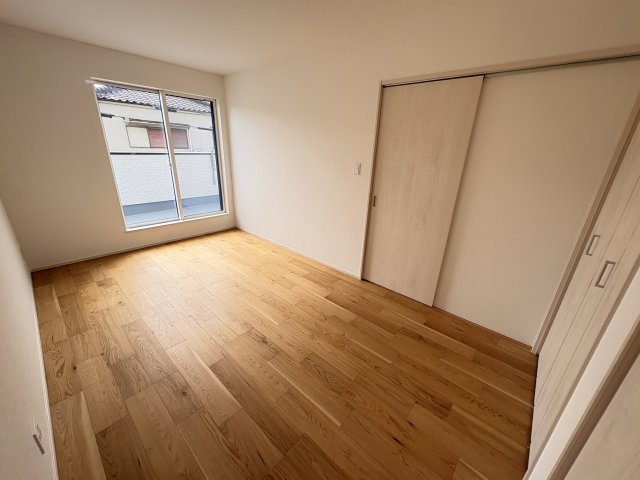 神戸市西区長畑町　新築戸建の洋室