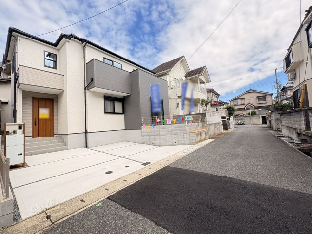神戸市西区長畑町新築戸建の前面道路含む現地写真