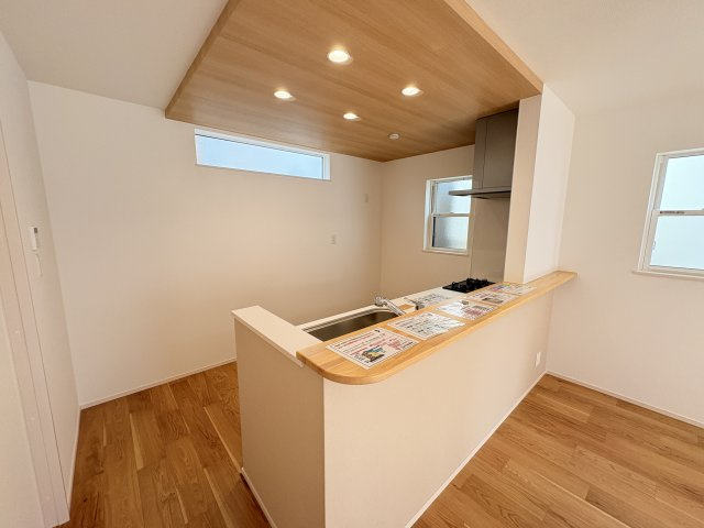 神戸市西区長畑町新築戸建のキッチン