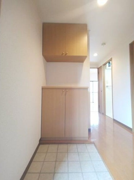 シャルマン高社の玄関