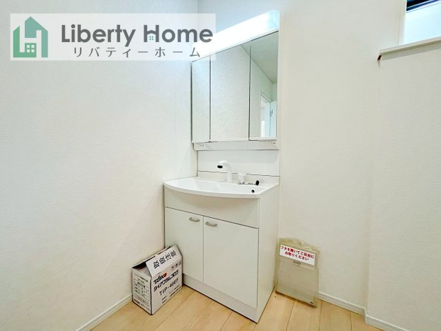 つくば市中別府第1　新築戸建の独立洗面台
