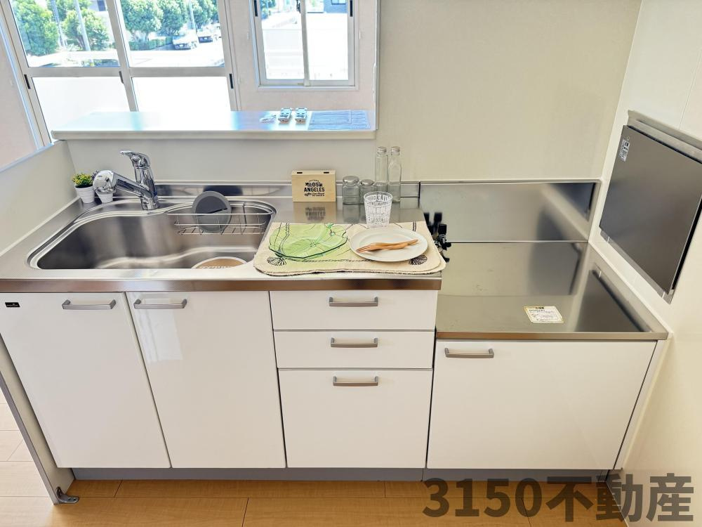 アムール江添のキッチン