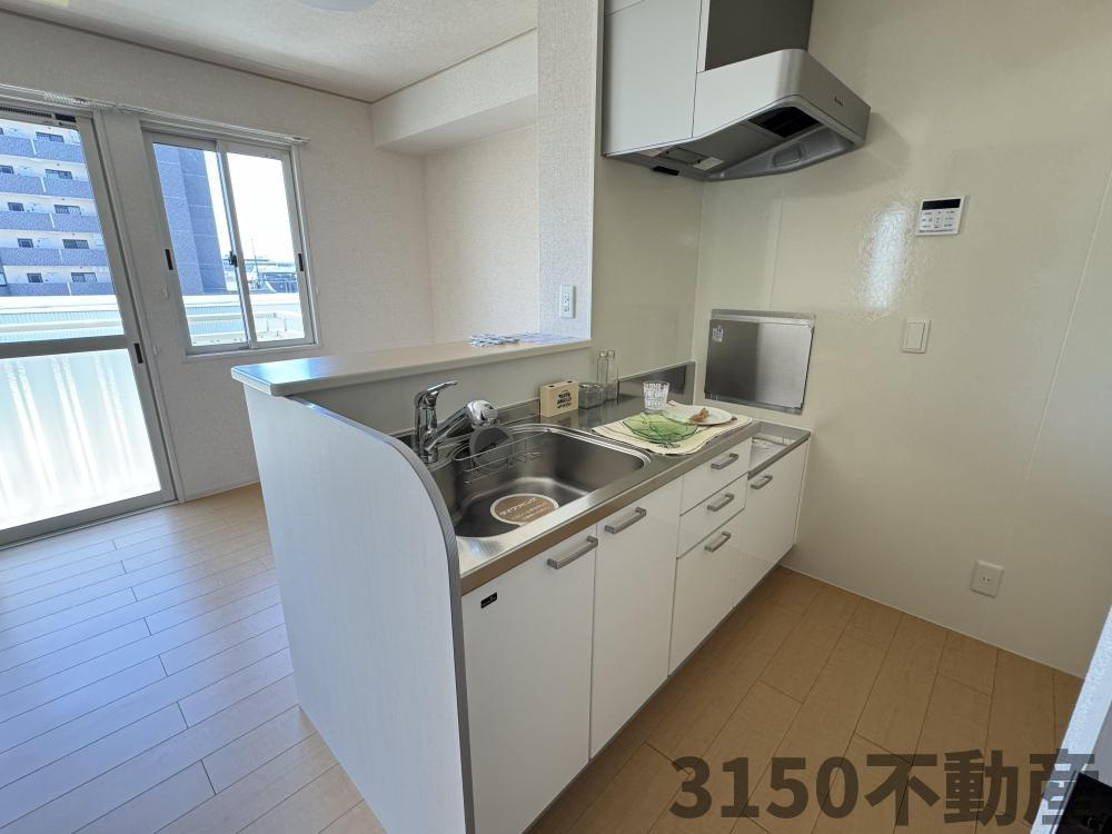 アムール江添のキッチン