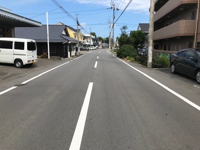 庄内町1丁目　中古戸建の前面道路含む現地写真