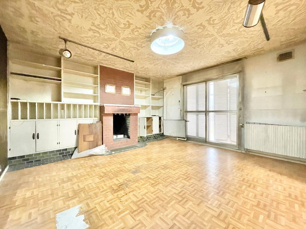 東香里2丁目　中古一戸建ての居間・リビング|ダイニング12.5帖
■物件内覧・資金計画相談・住宅ローン相談、リフォーム相談、お問合せ受付中■
※当日・翌日のご内覧、ご相談はお電話でのお問合せがスムーズです！