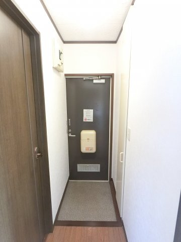 【玄関】