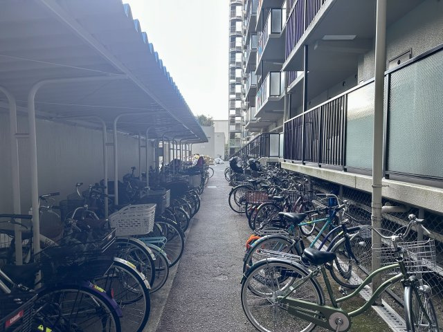 【駐輪場】の画像