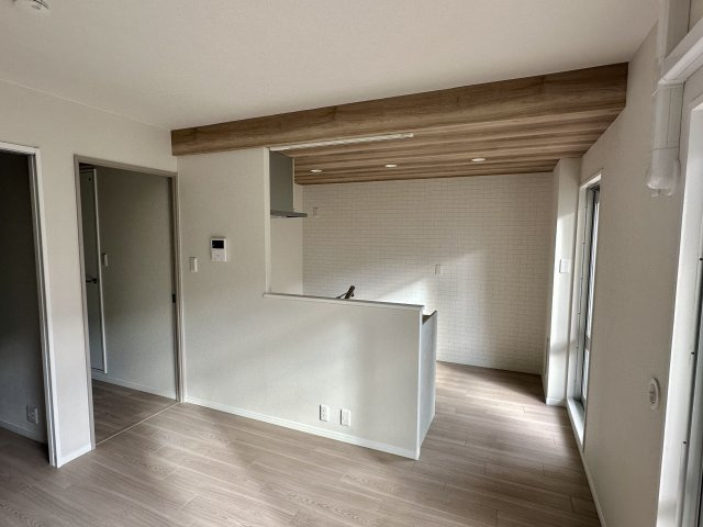 【居間・リビング】の画像