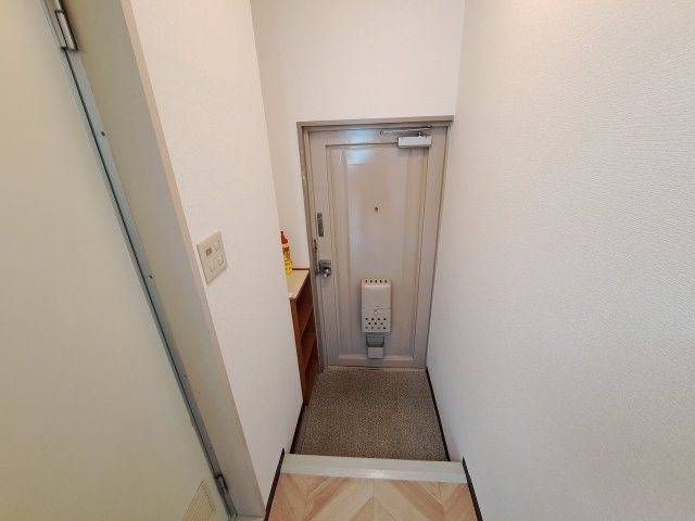 甲子園セブンの玄関