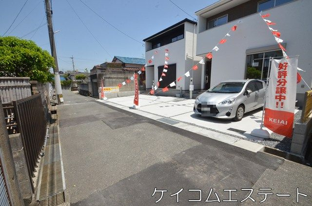 新築　沖田1期の前面道路含む現地写真