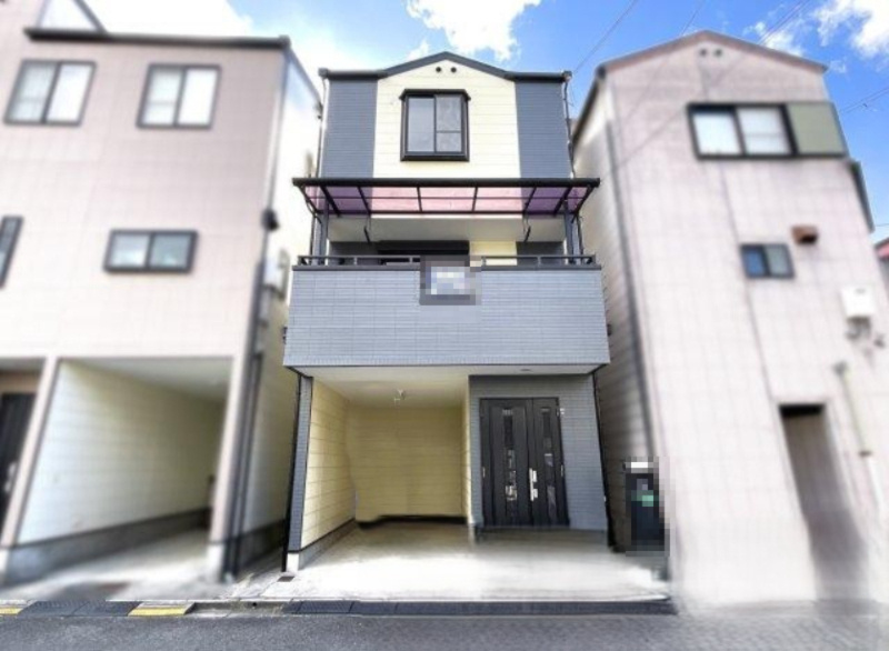 長尾谷町1丁目　中古一戸建ての外観|新しい生活にいかがでしょうか？外観はお住まいの顔になります。こだわりたいポイントですね。外壁塗装や屋根塗装のご相談も承っております。
■現地内覧・資金計画相談・住宅ローン相談もお問合せ受付中■