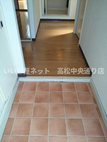 【玄関】 | エルディム大谷