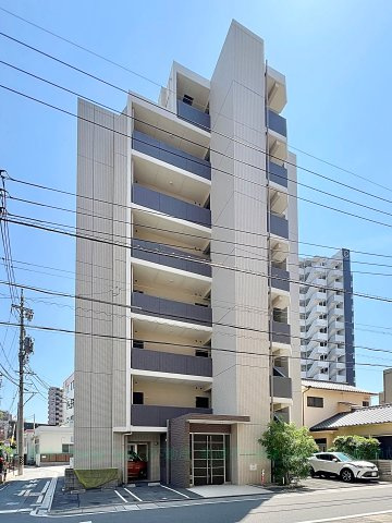 ステーションウエストタワーの外観