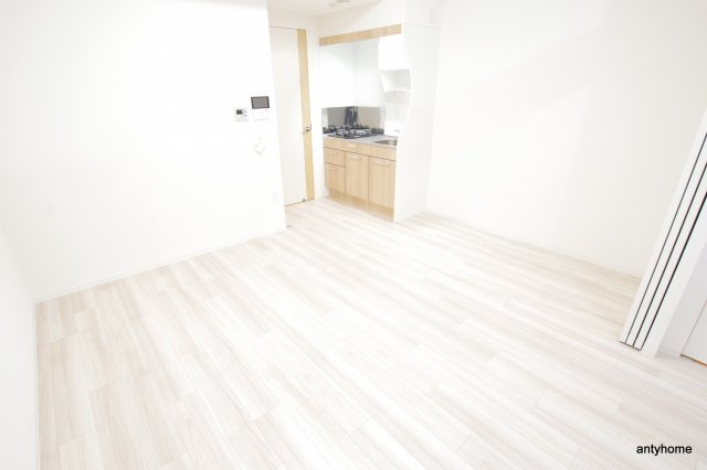 セレニテ京橋クレア　仲介手数料無料の洋室