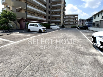【駐車場】 | 大和ビレッジＢ | 駐車場があるので、車を買う予定の方も安心です