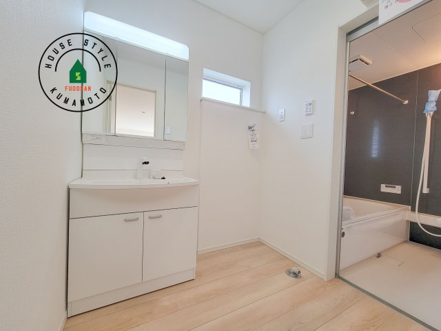 菊池市西寺第2-4棟（1号棟）の脱衣所|脱衣所、洗面所は小さなプライベートスペース。歯磨き、洗顔と毎日施す個人空間。