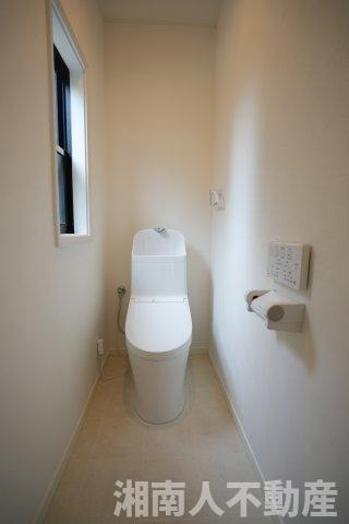 藤沢市鵠沼藤が谷４丁目１９－１９戸建てのトイレ|トイレもきれいです