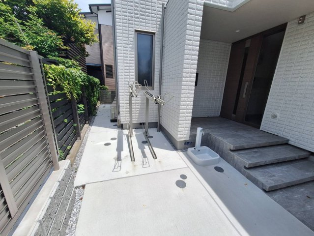 ＨＡＳＥ　ＳＥＡＳＩＤＥ　ＦＬＡＴのエントランス