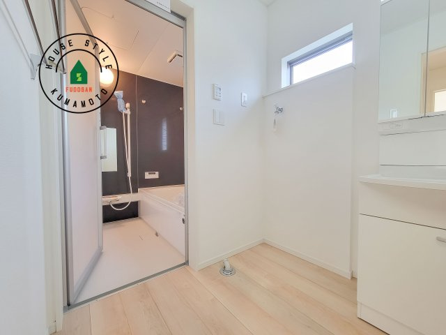 菊池市西寺第2-4棟（3号棟）の脱衣所|脱衣所、洗面所は小さなプライベートスペース。歯磨き、洗顔と毎日施す個人空間。