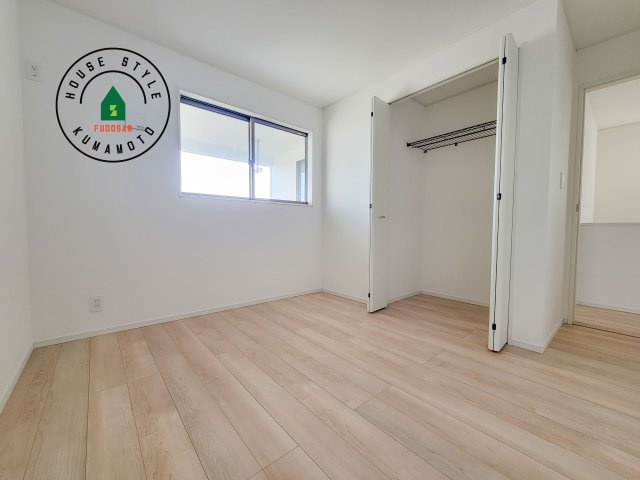 菊池市西寺第2-4棟（3号棟）の洋室|各部屋収納を備えており過ごしやすいお家です！