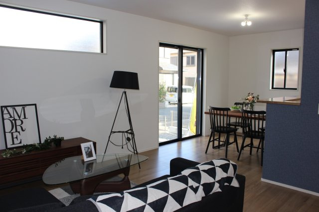 小倉南区湯川新町4丁目4期の居間・リビング