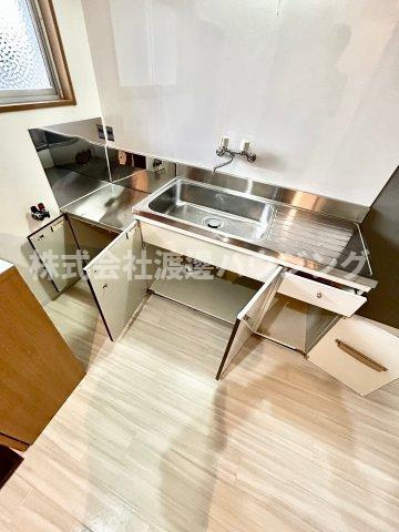 ヴィラ大一マンションのキッチン|キッチン下収納