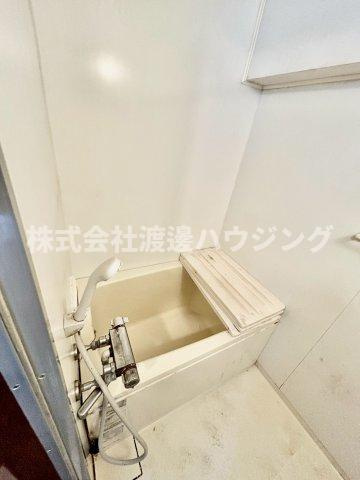 ハイツウエノ2ndの浴室