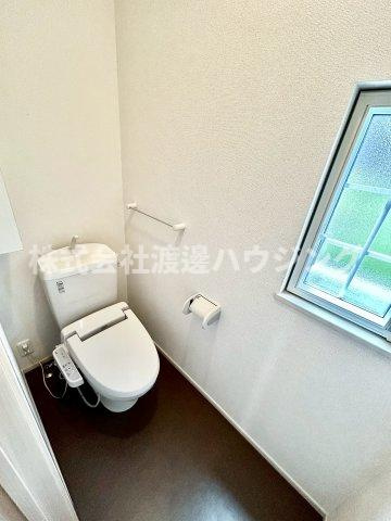 江坂町３丁目戸建賃貸のトイレ