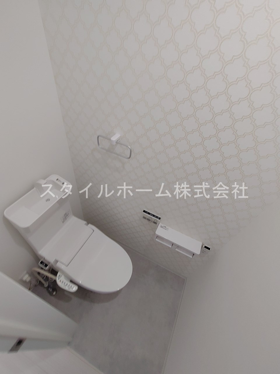 Aiのトイレ|同建物内別部屋の写真です。