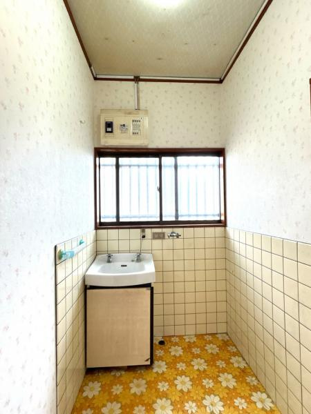 富士宮市大岩の中古一戸建|【現況販売】洗面所