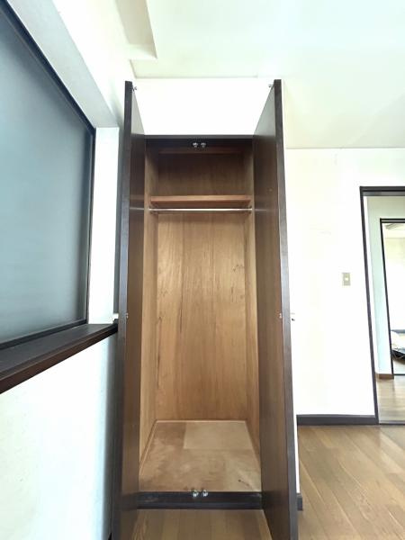 富士市三ツ沢の中古一戸建|【現況販売】2階西側6帖洋室収納