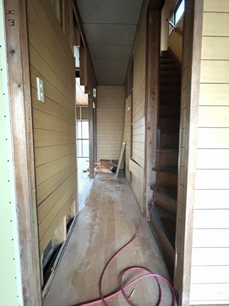 富士市中丸の中古一戸建|【リフォーム中】廊下