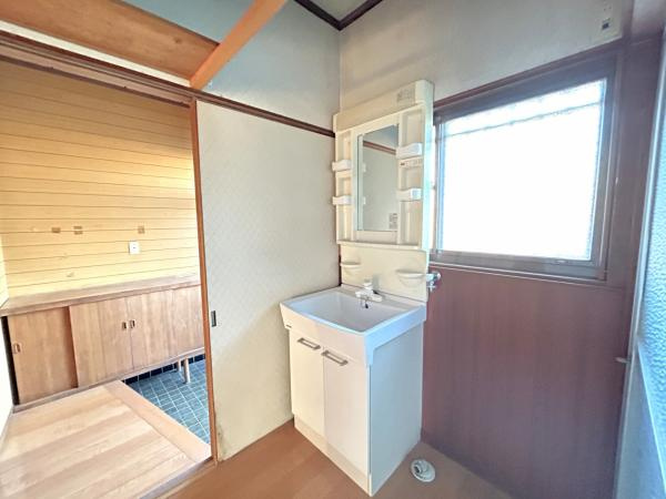 富士市中丸の中古一戸建|【洗面所】