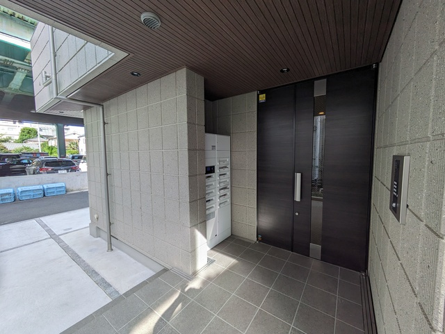 ＧＬＵＣＫＨＡＵＳ　グリュックハウスのエントランス|★地震火事に強い旭化成ヘーベルメゾン★