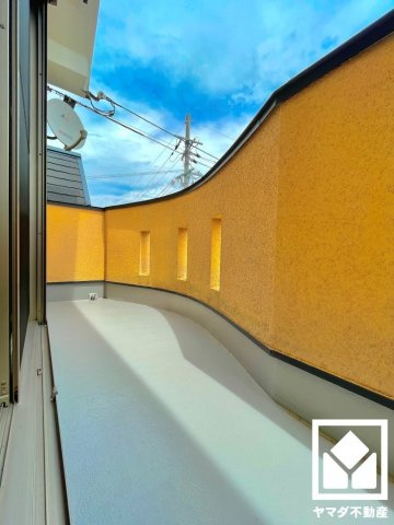 宇治市槇島町大川原のバルコニー