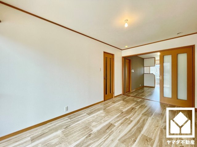 宇治市槇島町大川原の内装