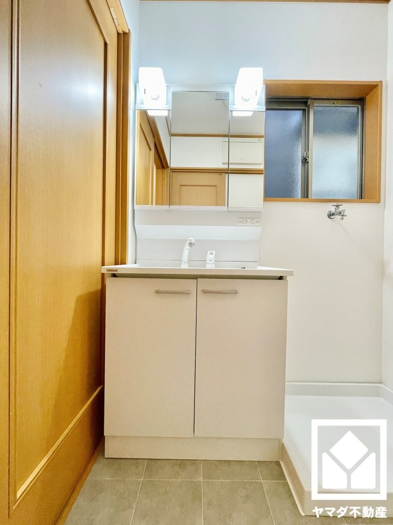 宇治市槇島町大川原の独立洗面台