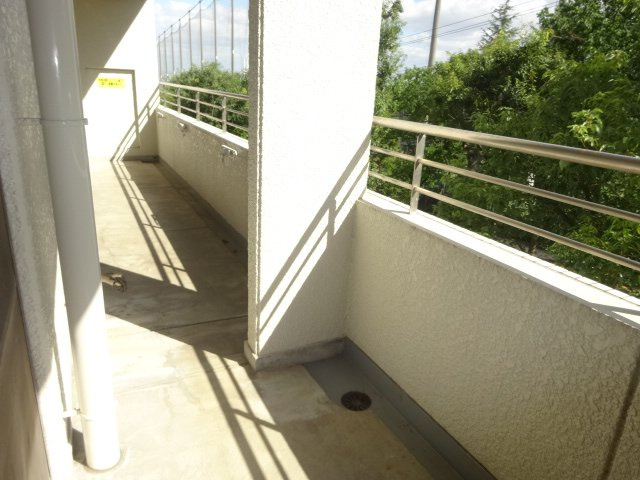 阪急逆瀬台アヴェルデ1番館のバルコニー