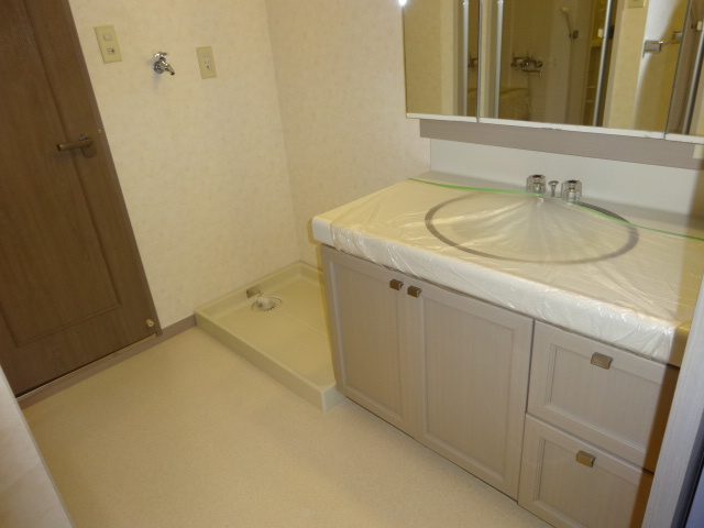 阪急逆瀬台アヴェルデ1番館の洗面所