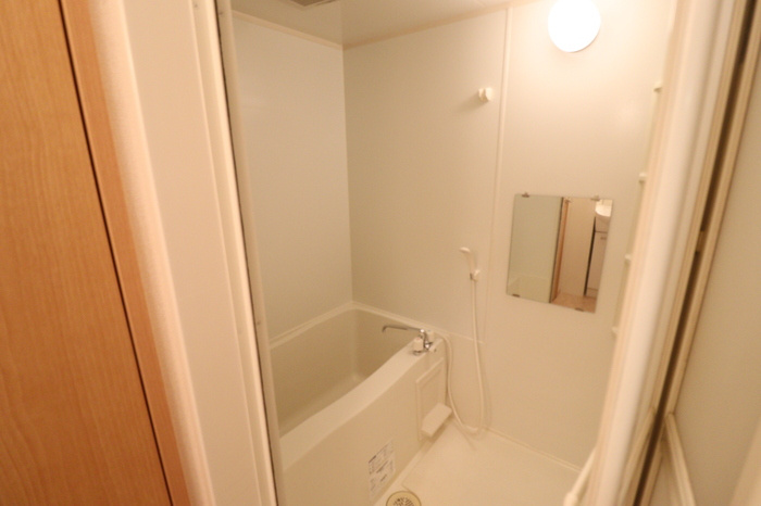 熊本市南区御幸笛田２丁目のアパートの浴室