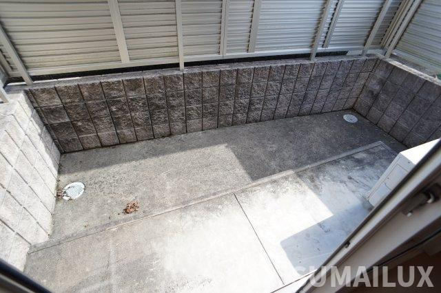 熊本市南区良町３丁目のアパートのバルコニー