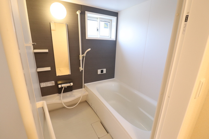 熊本市南区良町３丁目のアパートの浴室