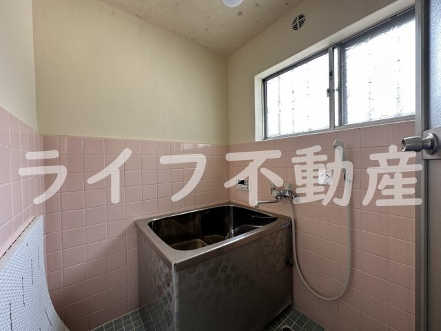 菱屋西ハウスの浴室|日々の疲れを癒すお風呂付です
