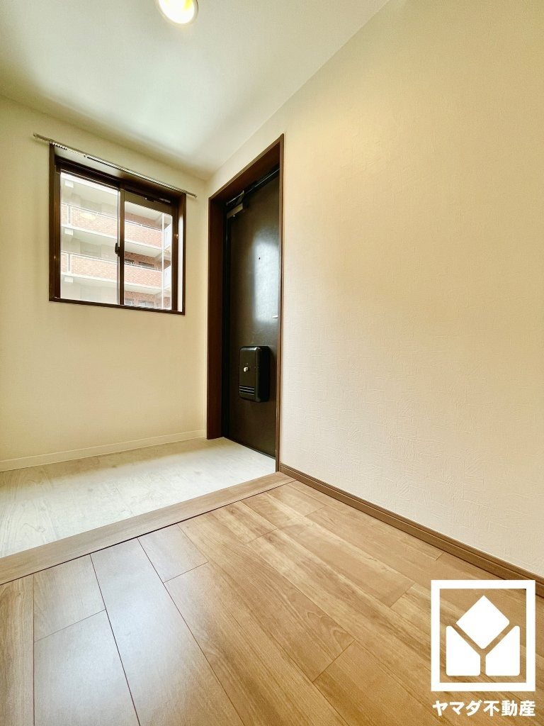 パデシオン宇治伊勢田２番館の玄関