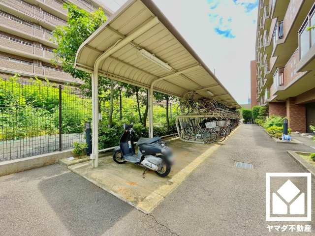 パデシオン宇治伊勢田２番館の駐輪場