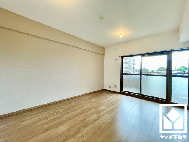 パデシオン宇治伊勢田２番館の居間・リビング