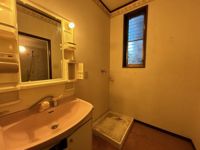 岡崎市福岡町の独立洗面台