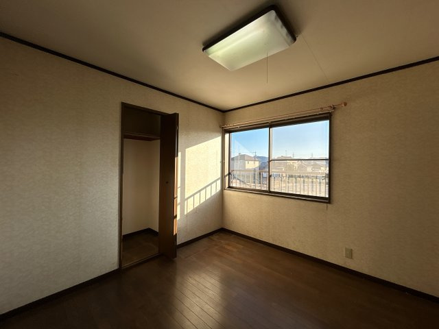 岡崎市福岡町の洋室